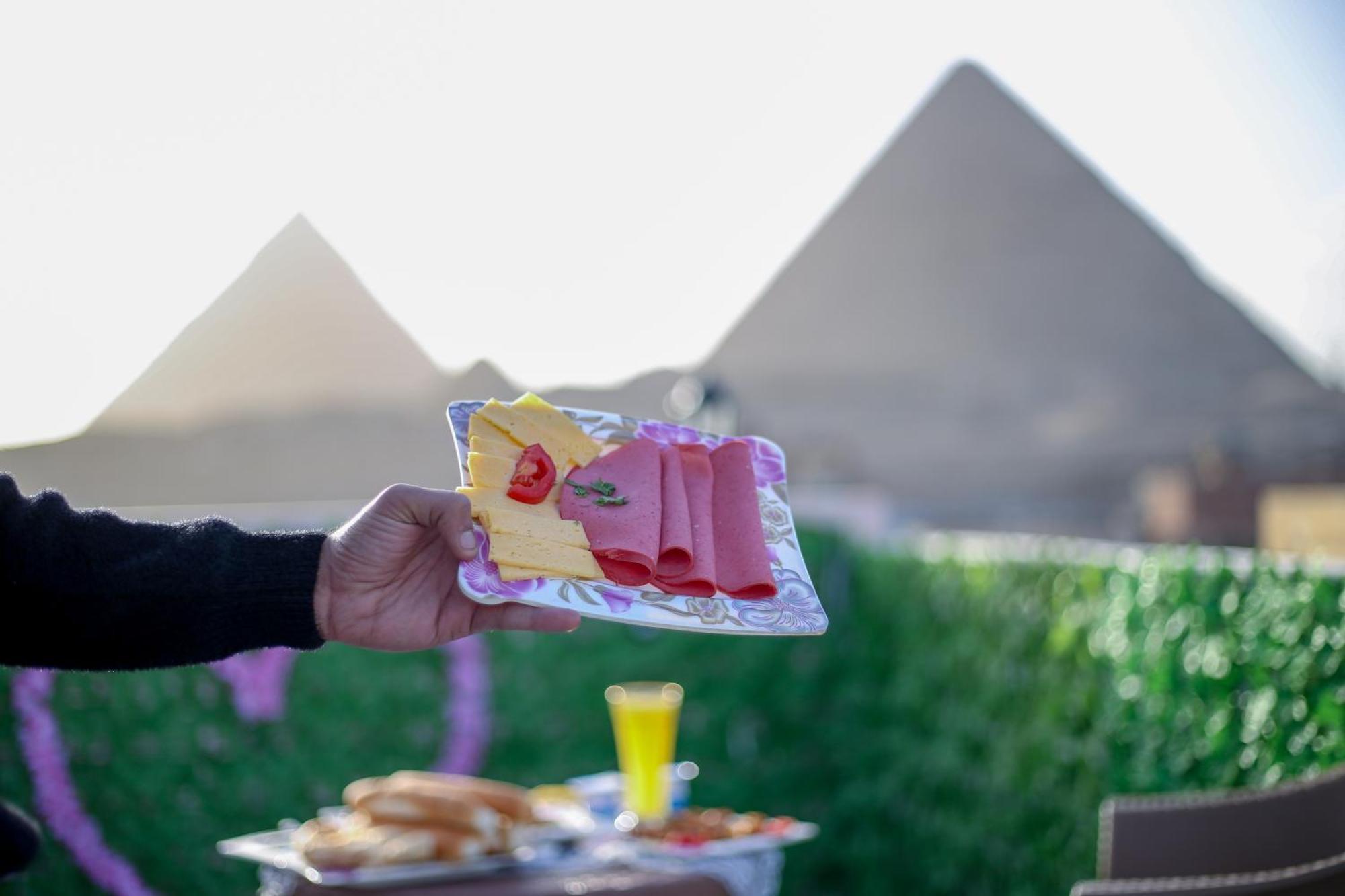 Pyramids Show Hotel Kafret el-Gabal Dış mekan fotoğraf