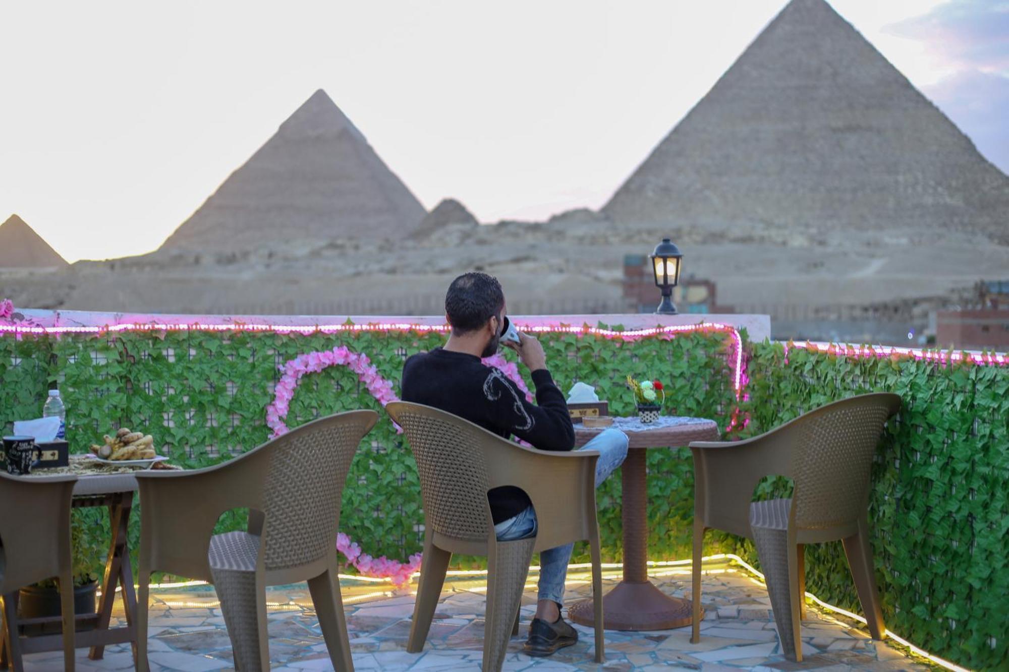Pyramids Show Hotel Kafret el-Gabal Dış mekan fotoğraf