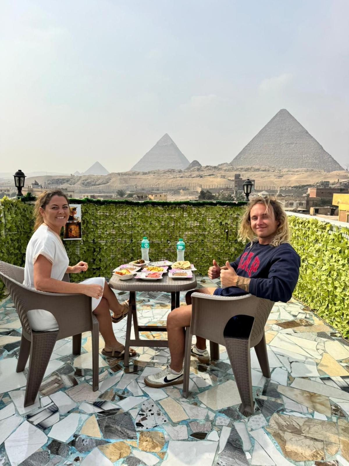 Pyramids Show Hotel Kafret el-Gabal Dış mekan fotoğraf