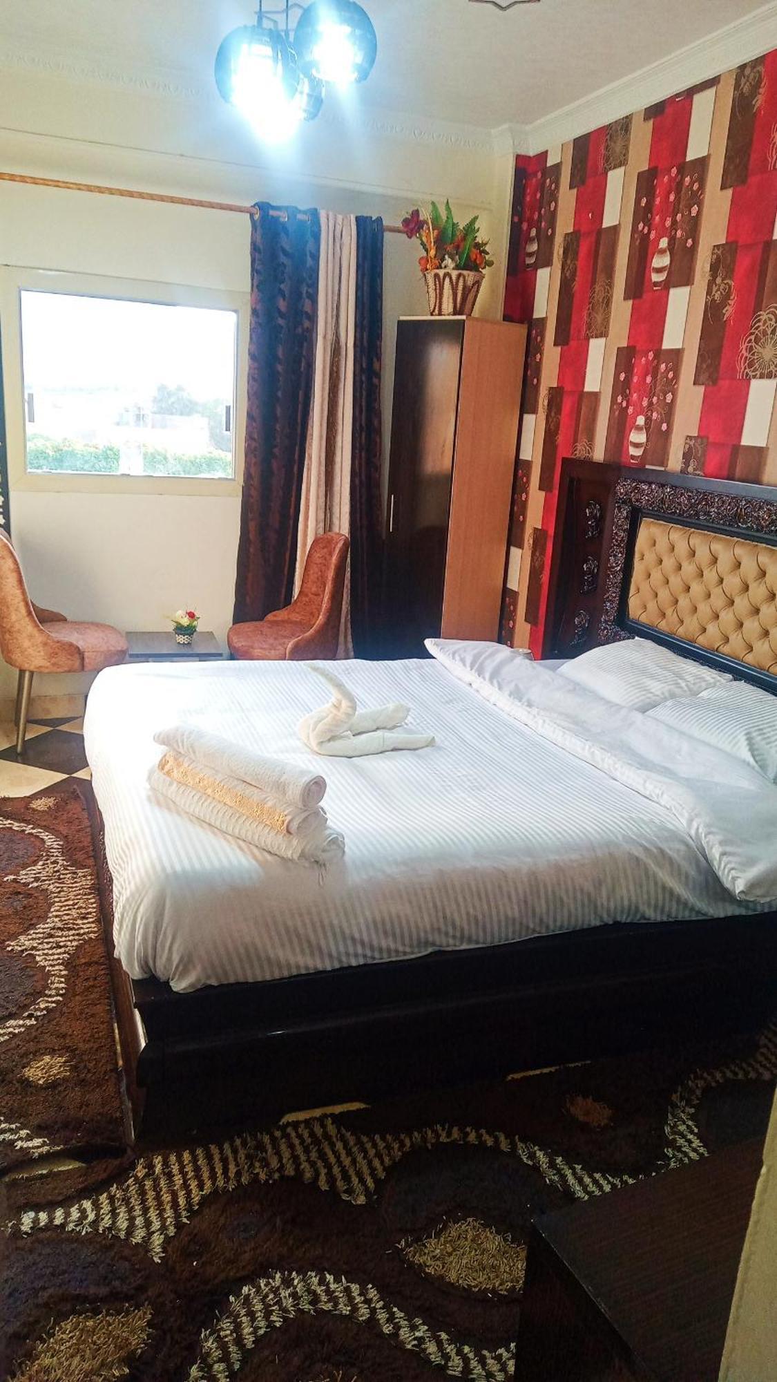 Pyramids Show Hotel Kafret el-Gabal Dış mekan fotoğraf